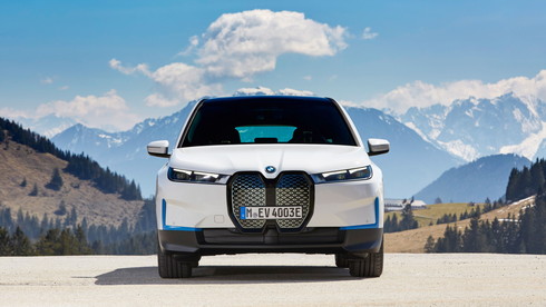 BMW iX