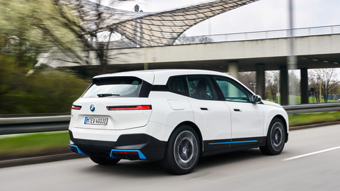 BMW iX