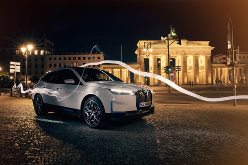 BMW iX