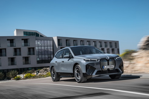 BMW iX