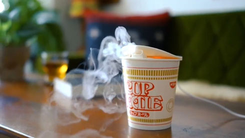 カップヌードル加湿器