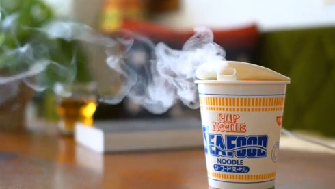 カップヌードル加湿器