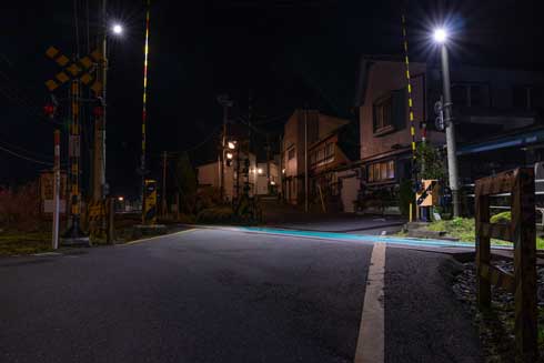 宮城県 大崎市 鳴子温泉 深夜 肝が冷えた こけし 公衆電話 写真