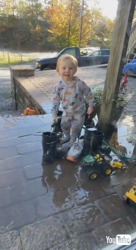 「Baby Emery Unlocks Door and Soaks Boots || ViralHog」