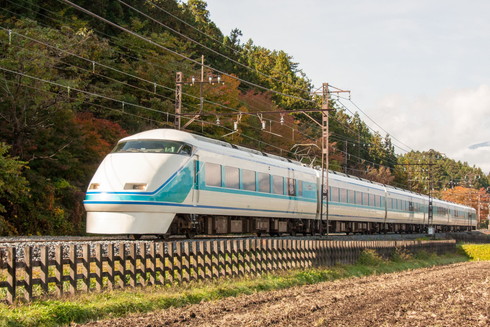 東武 デラックスロマンスカー