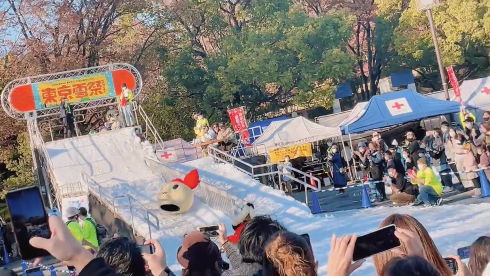 東京雪祭2021 スノーボード きぐるみ ハプニング けんけつちゃん