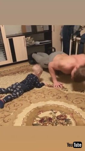 「Baby Getting Buff || ViralHog」