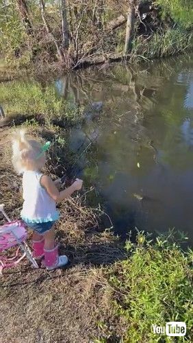 「Daughter Reeling in First Fish Drops Pole || ViralHog」
