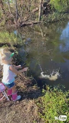 「Daughter Reeling in First Fish Drops Pole || ViralHog」