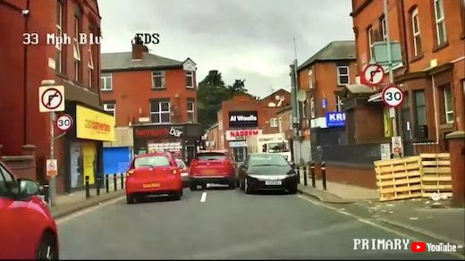 盗んだクルマで走り出した少年 逮捕 英国