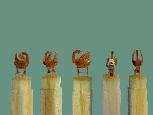 ミリサイズのマイクロ彫刻