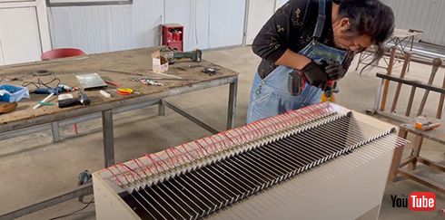 これでピアノとバーベキューが同時に楽しめるぞ　オート三輪車の発明が自由すぎて面白い