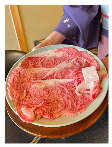 内山信二 琴 妻 旅行 家族 温泉 三重県 松坂 すき焼き 出産 妊娠 癒やし