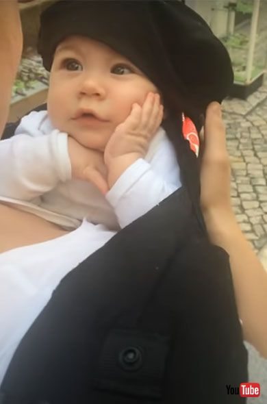 Sweet Baby Loves to Hear Mom Sing || ViralHog