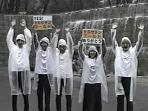 特別映像『緊急放送！未知の成分「ケルセチンゴールド」の謎』シーン6