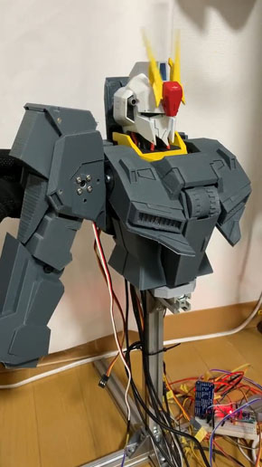 自動変形Zガンダム
