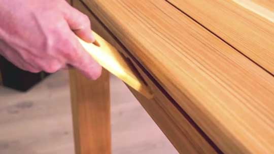 ゲーミングテーブル Kingmaker 木製 LEDライト 光る Kickstarter