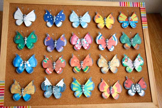 紙 作品 昆虫 蝶と蛾 ポケモン 切り紙 標本 ペーパークラフト