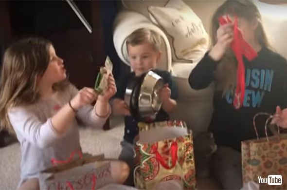 こども 子ども kids サプライズ動画 海外動画 プレゼント クリスマス 年末年始