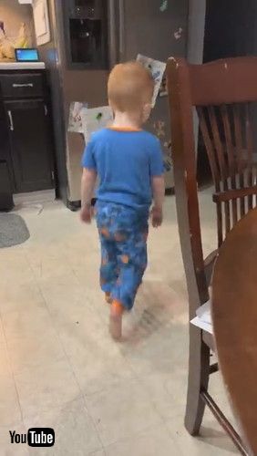 「Toddler Asks For Tacos || ViralHog」