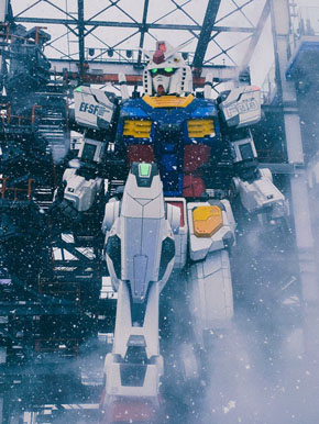 雪とガンダム