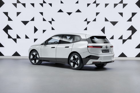 BMW iX Flow featuring E Ink