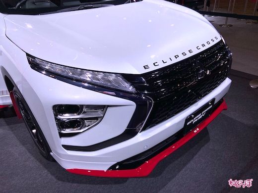 三菱自動車 東京オートサロン2022 ブース 展示 車両 写真