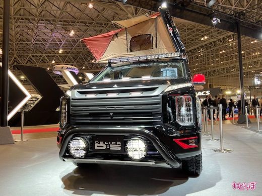 三菱自動車 東京オートサロン2022 ブース 展示 車両 写真
