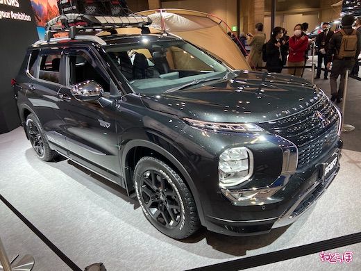 三菱自動車 東京オートサロン2022 ブース 展示 車両 写真