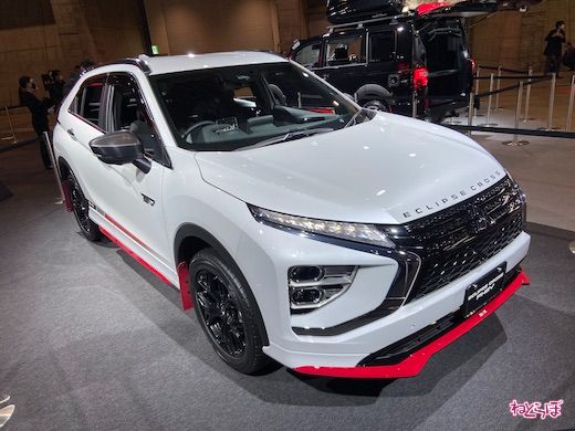 三菱自動車 東京オートサロン2022 ブース 展示 車両 写真