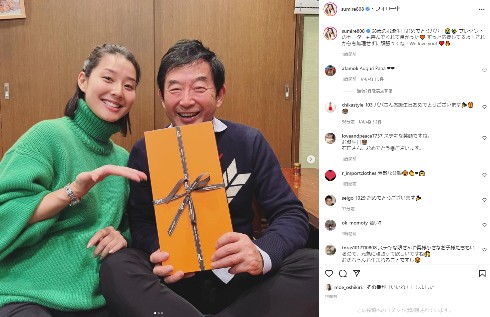 すみれ 石田純一 松原千明 東尾理子 ゴルフ 俳優 誕生日 インスタ