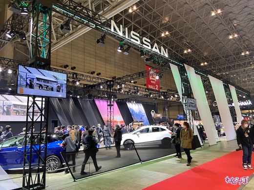 日産自動車 東京オートサロン2022 ブース 展示 車両 写真