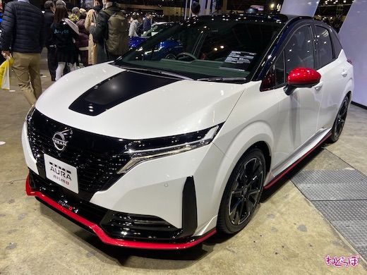 日産自動車 東京オートサロン2022 ブース 展示 車両 写真