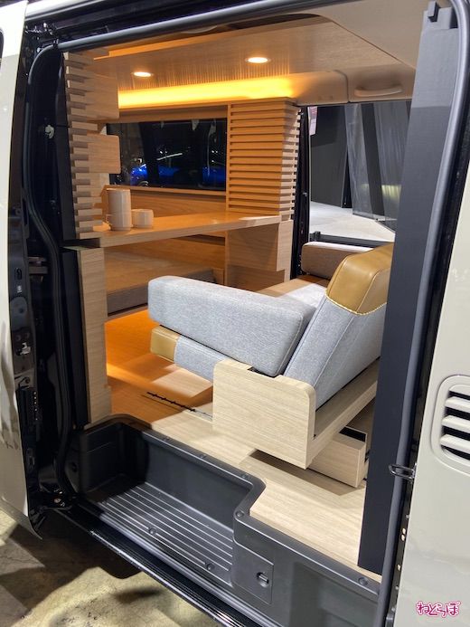 日産自動車 東京オートサロン2022 ブース 展示 車両 写真