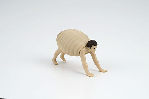 カプセルトイ「カメの甲羅はあばら骨」・カメ人間