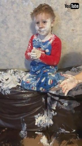 「Kids Discover Sudocrem || ViralHog」