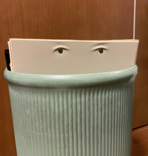 バインダー 目 ごみ箱 カントリーマアム チョコまみれ