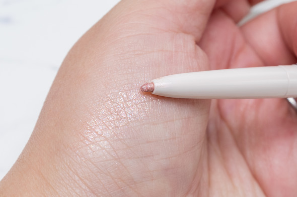 パールアイライナー クリスタルウインクの発色