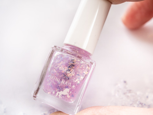ミニネイル トゥインクルマジックのアップ