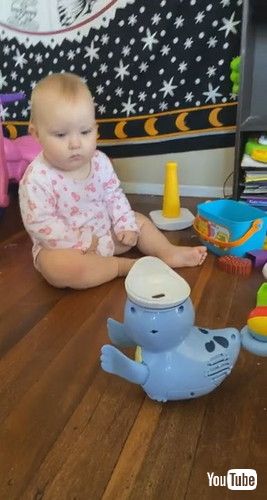 「Baby Can't Contain Her Excitement || ViralHog」