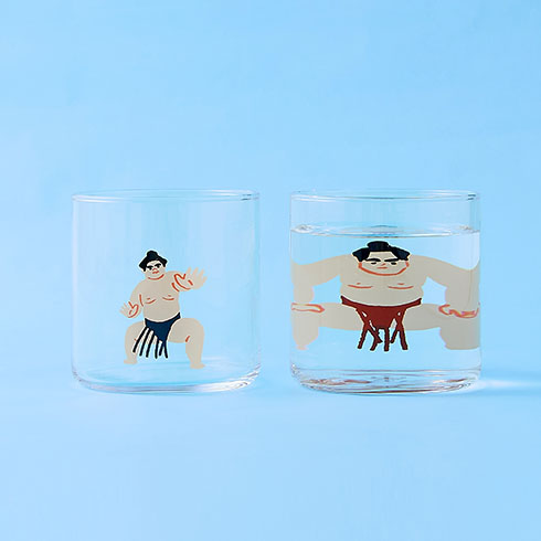 力士の出世グラス・張り手と四股