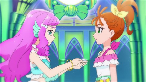 「トロピカル〜ジュ！プリキュア」ローラと夏海まなつ