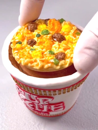 カップヌードル