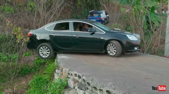 クルマ 神業 荒業 ハンドル ドラテク