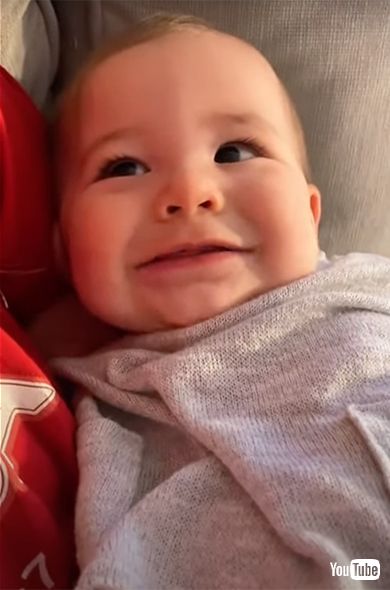 海外動画 baby 赤ちゃん ほっこり 可愛い ママ おしゃべり