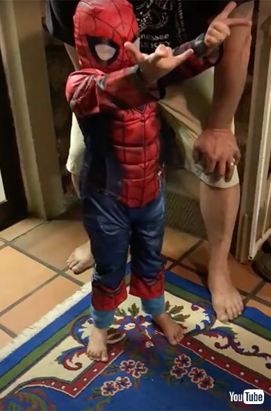 スパイダーマン spiderman 海外動画 男の子 boy kids ほっこり かわいい