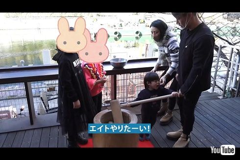 参加したいと駄々をこねる魔裟斗の長男エイト