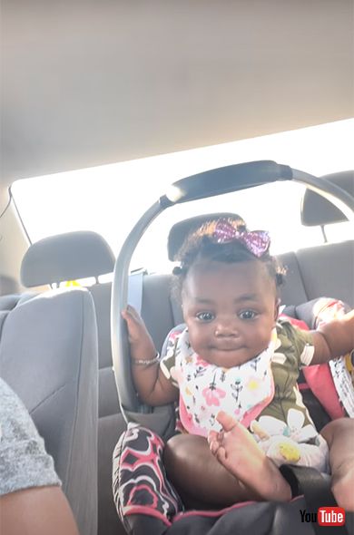 海外動画 baby 赤ちゃん 車 ご機嫌 大爆笑 ほっこり かわいい