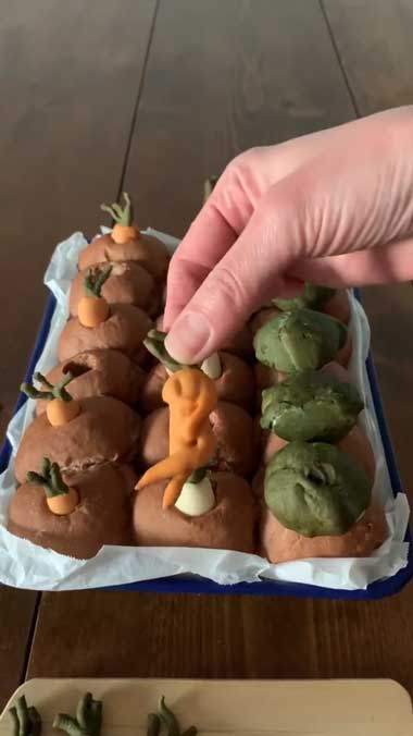 Ran 畑のちぎりパン 野菜 収穫 再現 引っこ抜く 創作 パン
