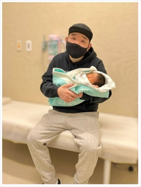 内山琴 内山信二 娘 子ども 絃 いと ブログ 病院 新生児 涙 目ヤニ 鼻涙管閉塞症